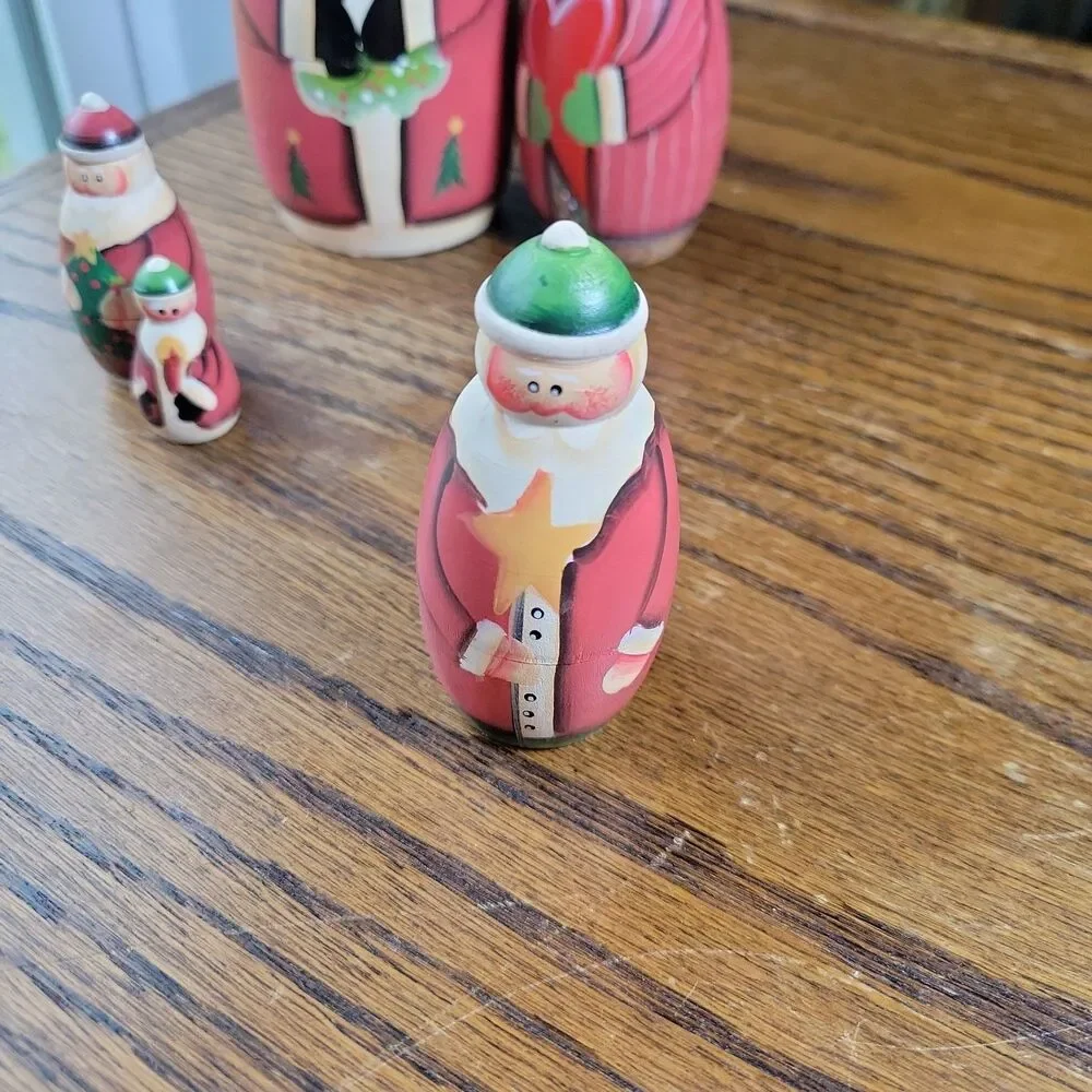 Vintage Hand Painted Santa Claus Matryoshka Nesting Dolls Set Of 5 Christmas